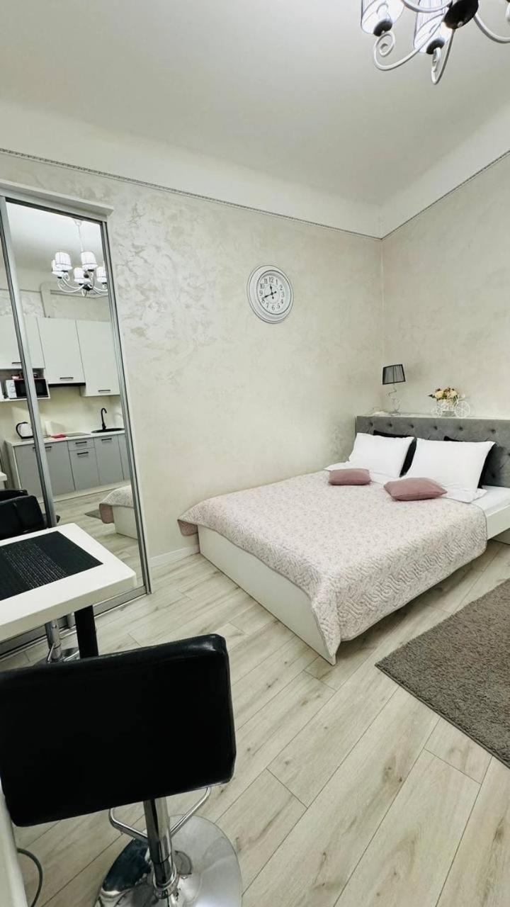 шпитальна Apartment *